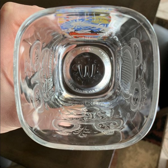 VINTAGE Disneyworld Epcot McDonalds Tumbler - Picture 6 of 6